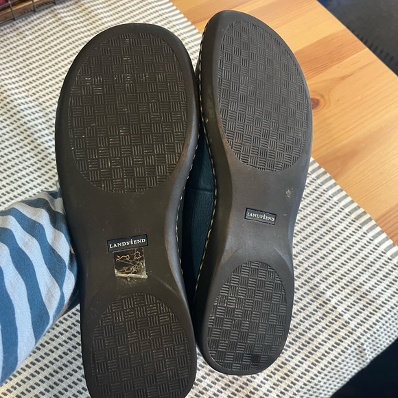 Lands' End flat slip on shoe vibrant blue, like new condition. Size 8.5 - Picture 4 of 8
